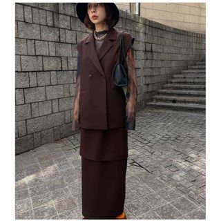 アメリヴィンテージ(Ameri VINTAGE)のTIGHT TIERED SKIRT SET UP ブラウン Sサイズ (セット/コーデ)
