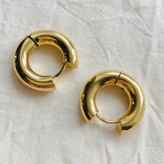ゴールディ(GOLDY)の★再入荷★ 新品　ステンレスフープピアス 2cm(リング(指輪))