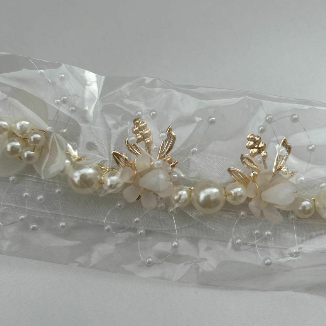 ヘッドドレス カチューシャ 発表会 髪飾り 花冠 パール 結婚式 キッズ/ベビー/マタニティのこども用ファッション小物(その他)の商品写真