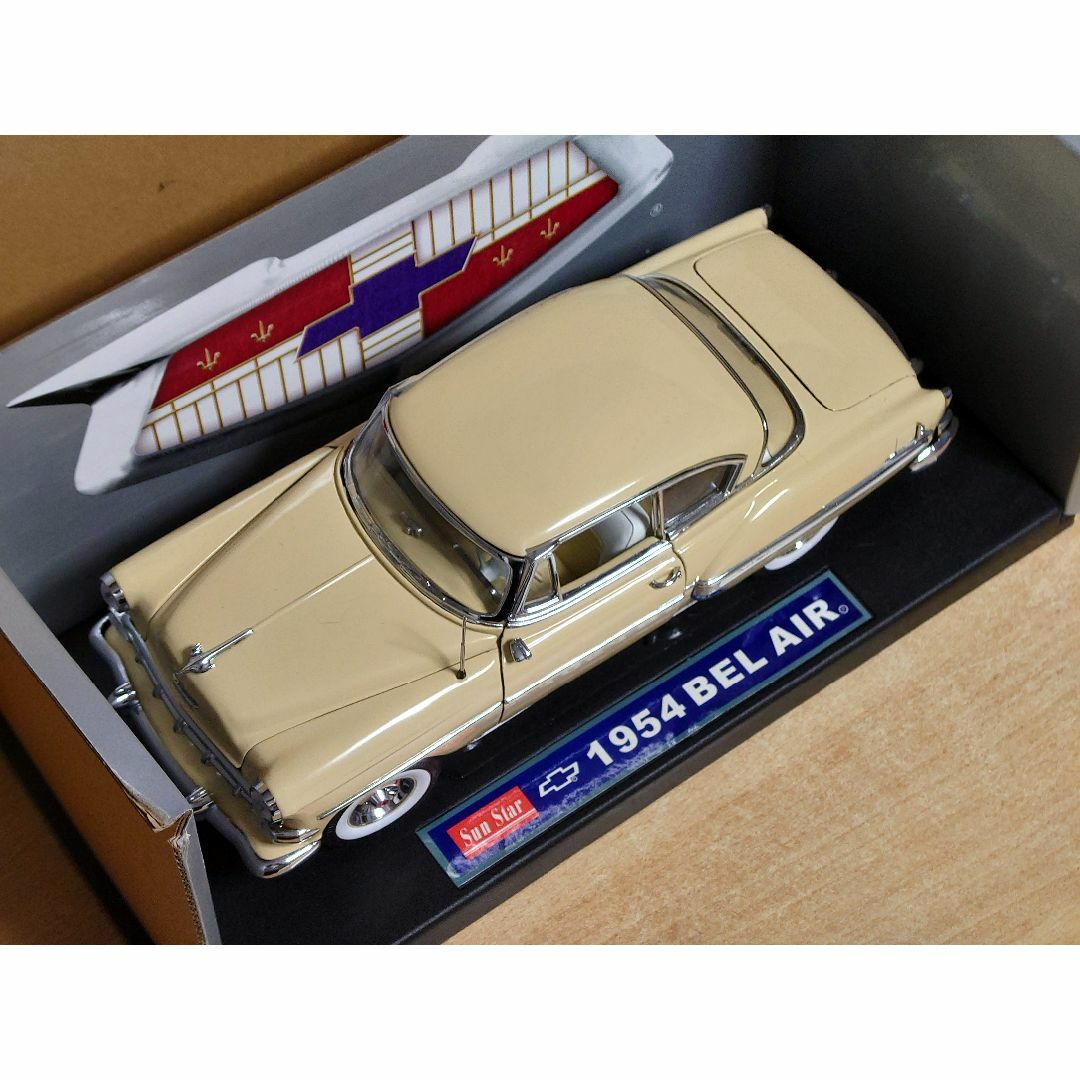 1/18 シボレーベルエア Bel Air 1954ダイキャスト製ミニカー 中古 エンタメ/ホビーのおもちゃ/ぬいぐるみ(ミニカー)の商品写真
