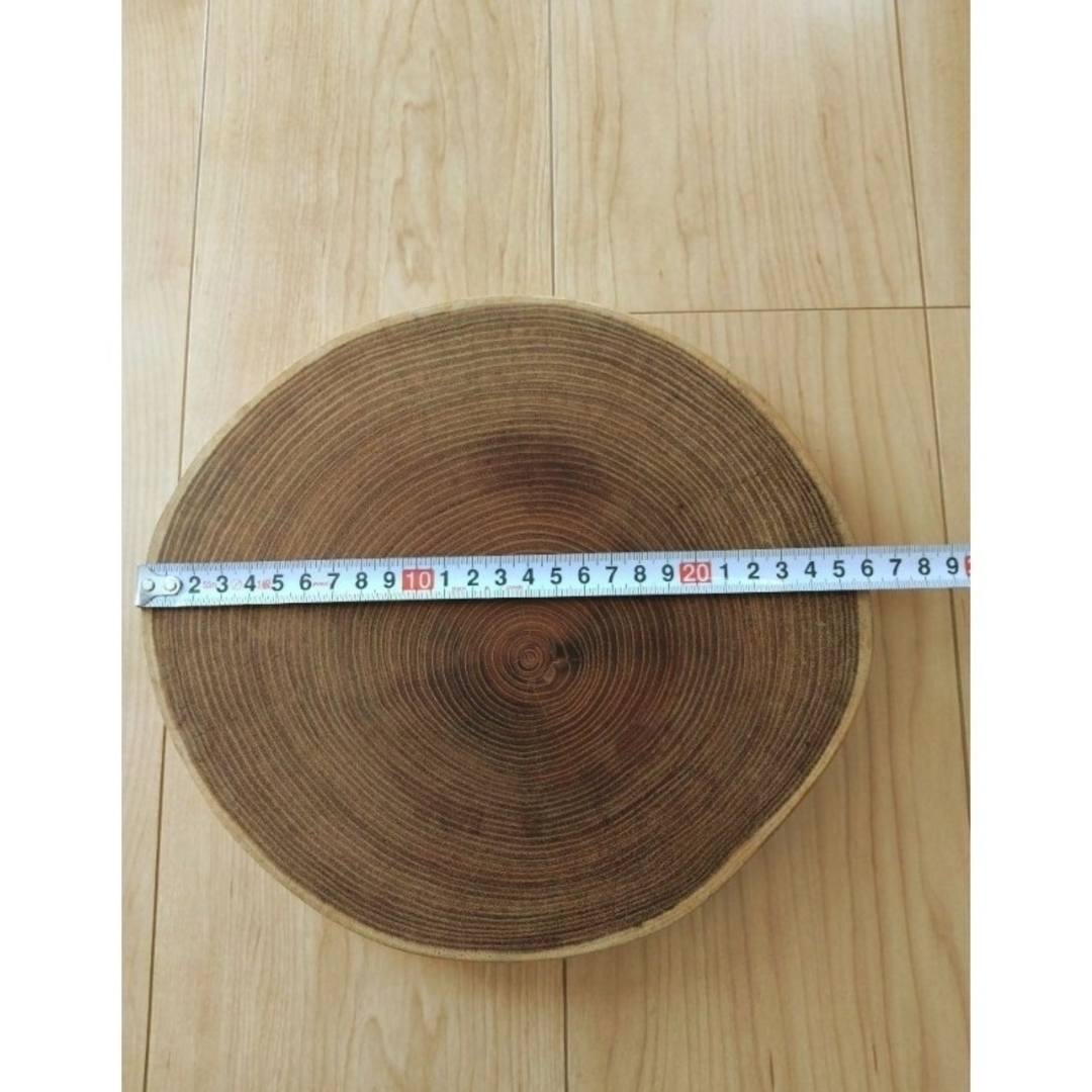 エンジュ 槐 幅26cm 輪切り 木製インテリア　花台　花瓶台 インテリア/住まい/日用品のインテリア/住まい/日用品 その他(その他)の商品写真