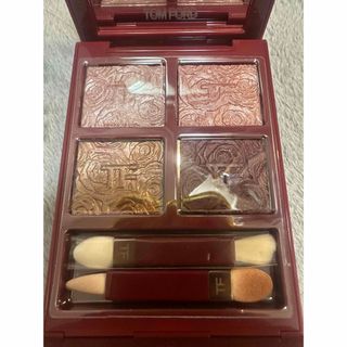 トムフォード(TOM FORD)のトムフォード　01ROSE EXPOSED(アイシャドウ)