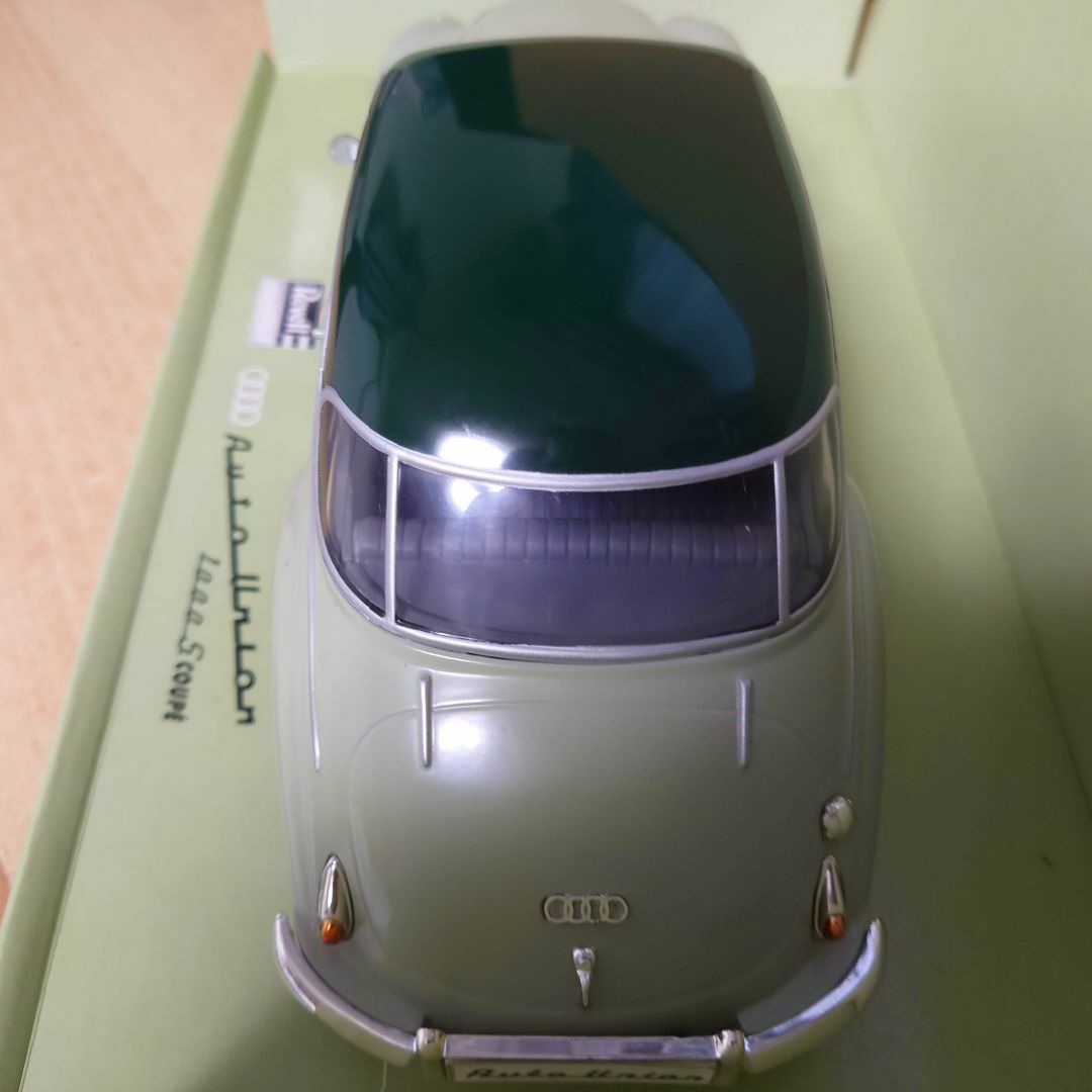 1/18 オートユニオン1000S Coupe グレー レベル製ミニカー中古 エンタメ/ホビーのおもちゃ/ぬいぐるみ(ミニカー)の商品写真
