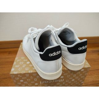 アディダス　adidas　スニーカー　24.5(スニーカー)