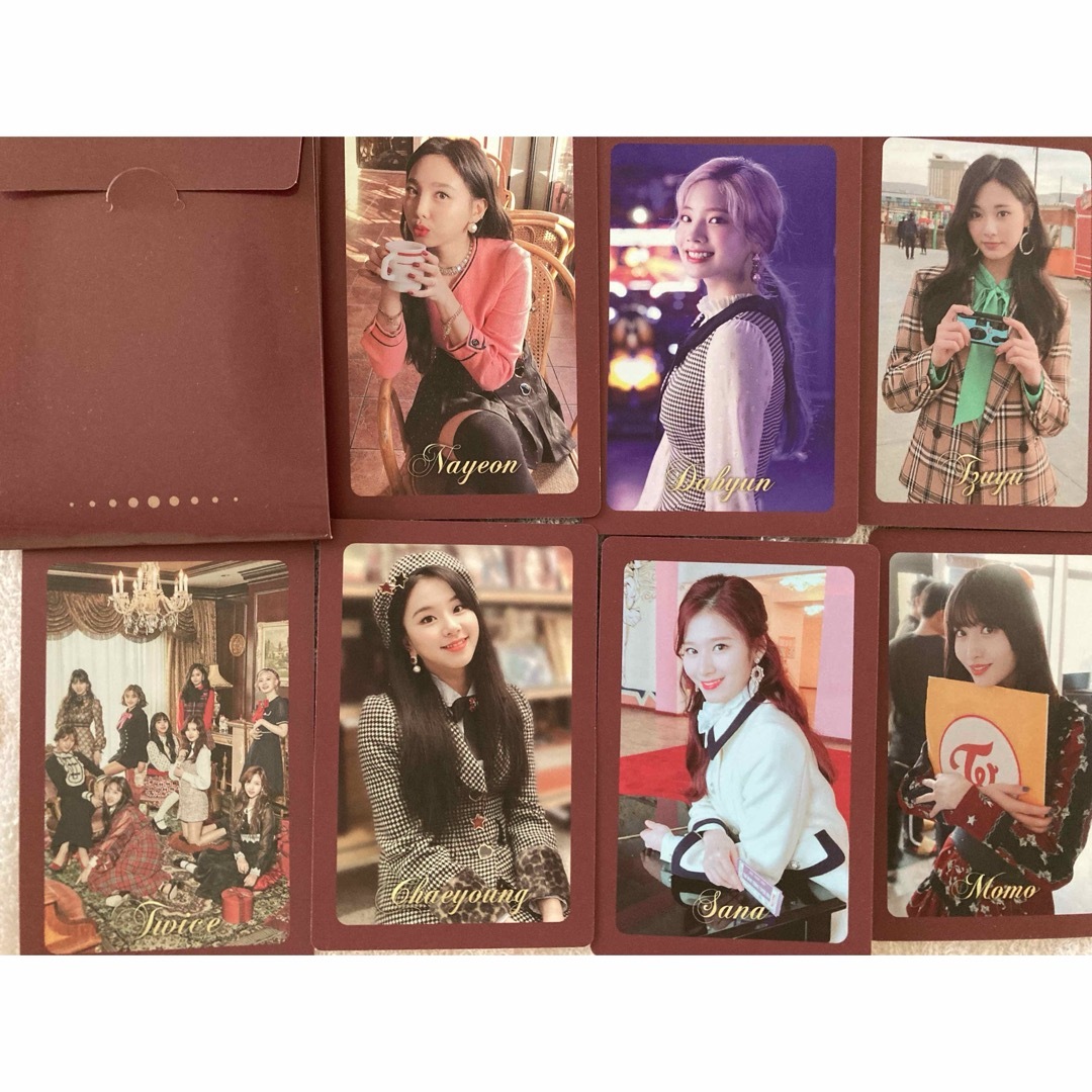 TWICE(トゥワイス)のTWICE トレカ10枚　ケース付き エンタメ/ホビーのCD(K-POP/アジア)の商品写真