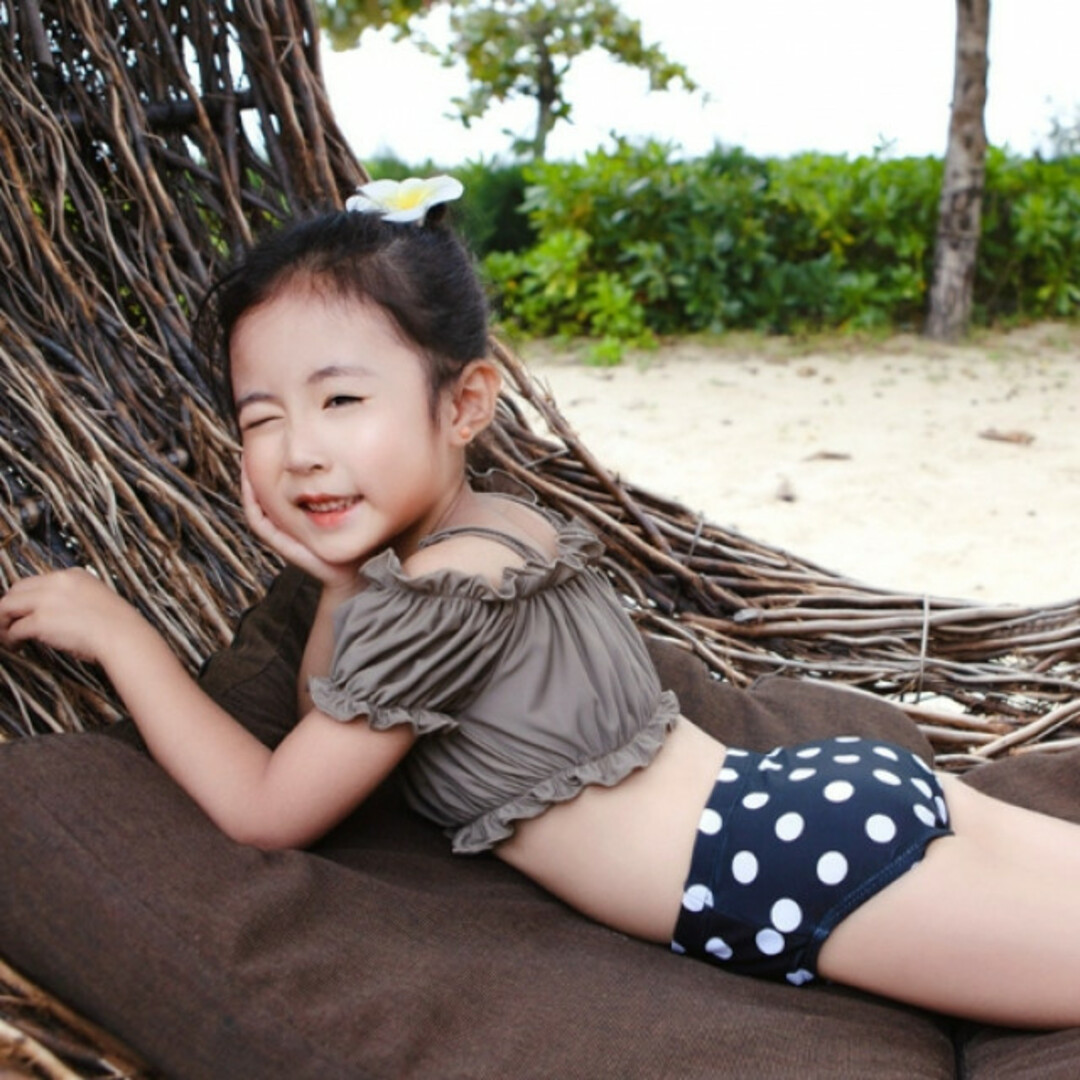 オフショル　スイムウェア　セパレート　水玉　１１０　子供用　海　プール　水着　 キッズ/ベビー/マタニティのキッズ服女の子用(90cm~)(水着)の商品写真