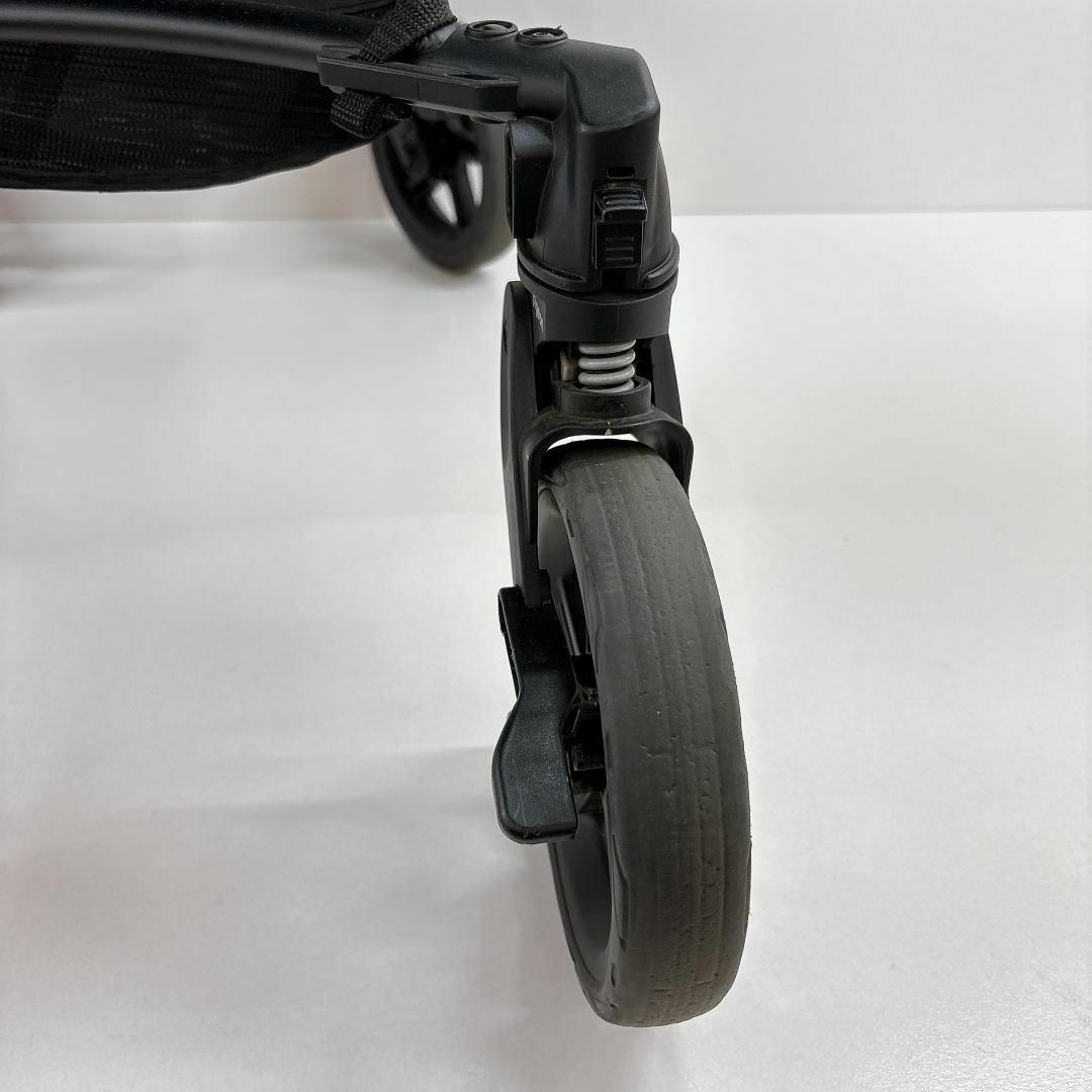 【美品】Pigeon Runfee Lino'n RB3L グレージュ キッズ/ベビー/マタニティの外出/移動用品(ベビーカー/バギー)の商品写真