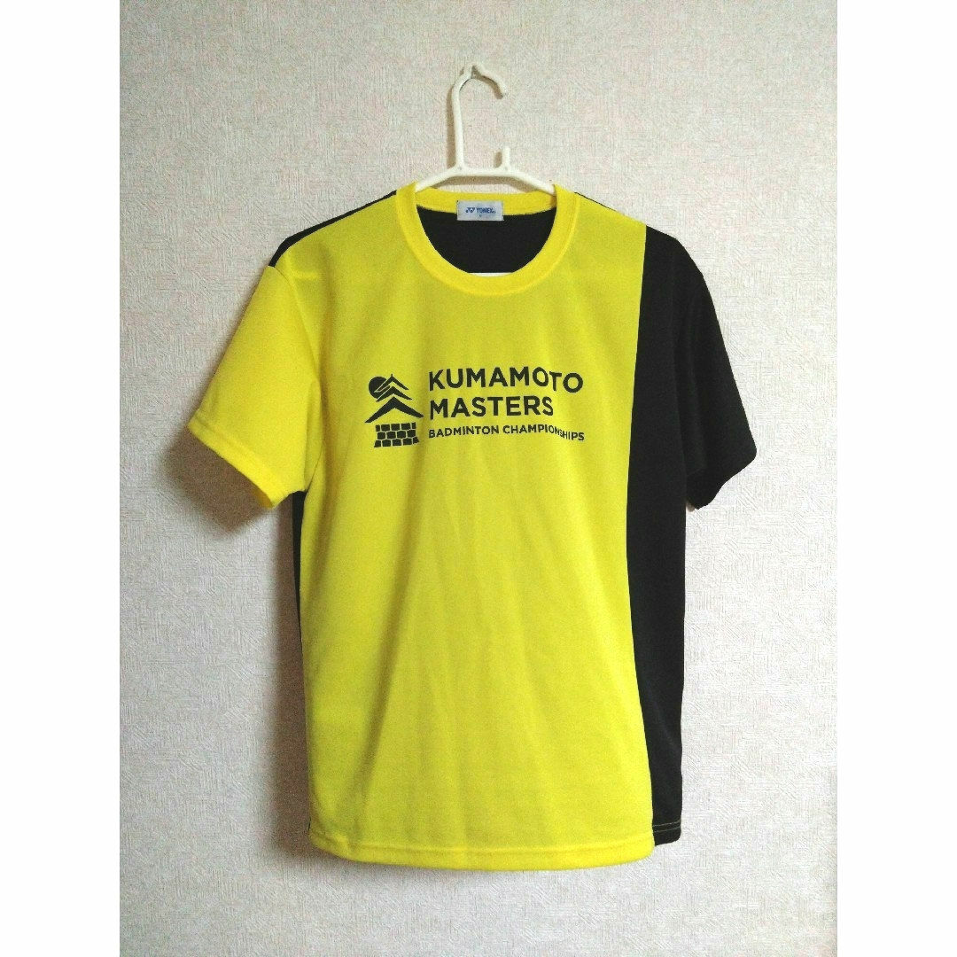 YONEX(ヨネックス)のヨネックス熊本マスターズ会場限定品イエローウェア スポーツ/アウトドアのスポーツ/アウトドア その他(バドミントン)の商品写真