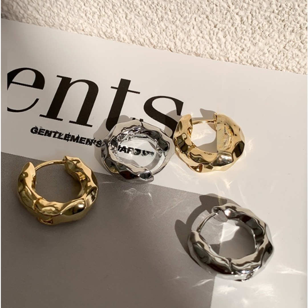 数限定♡　フープ　ピアス　シルバー　 シンプル　 プレゼント 　韓国　S925 レディースのアクセサリー(ピアス)の商品写真