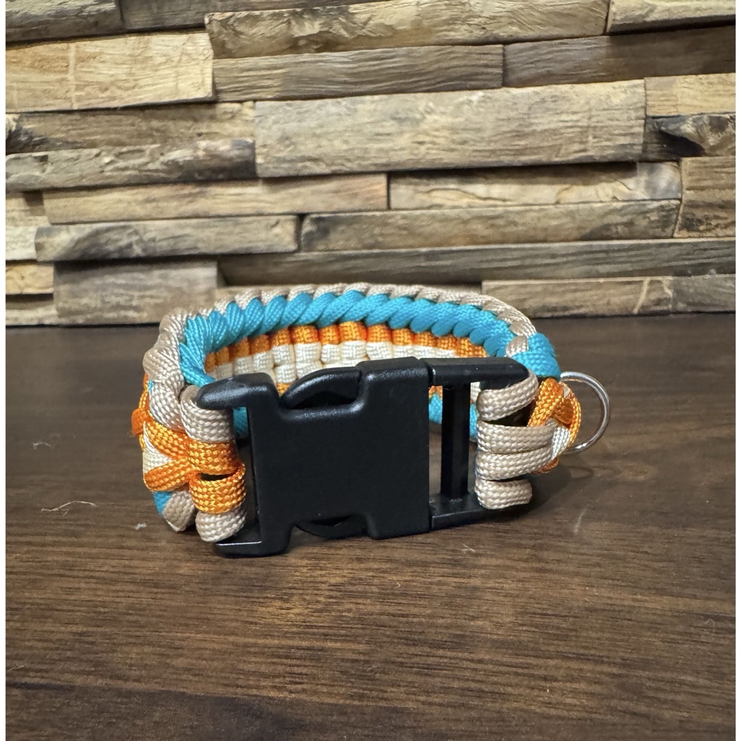 【ハンドメイド】パラコード首輪／オレンジ×ターコイズ×ベージュ（犬用） ハンドメイドのペット(リード/首輪)の商品写真