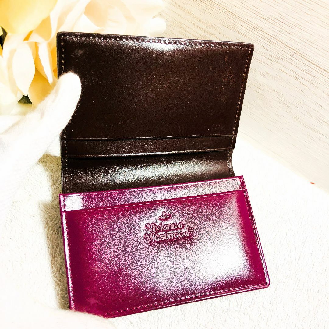 Vivienne Westwood(ヴィヴィアンウエストウッド)のヴィヴィアン 名刺入れ オーブロゴ ボルドー レザー 本革 レディース レディースのファッション小物(名刺入れ/定期入れ)の商品写真