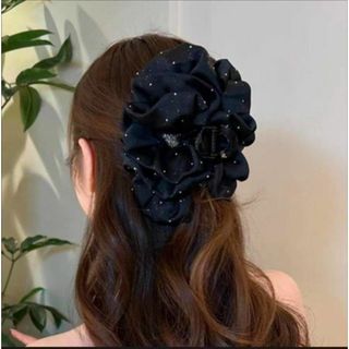ヘアクリップ　黒　リボン　ストーン華やか　大きめ　おしゃれ　ヘアアクセサリー(バレッタ/ヘアクリップ)