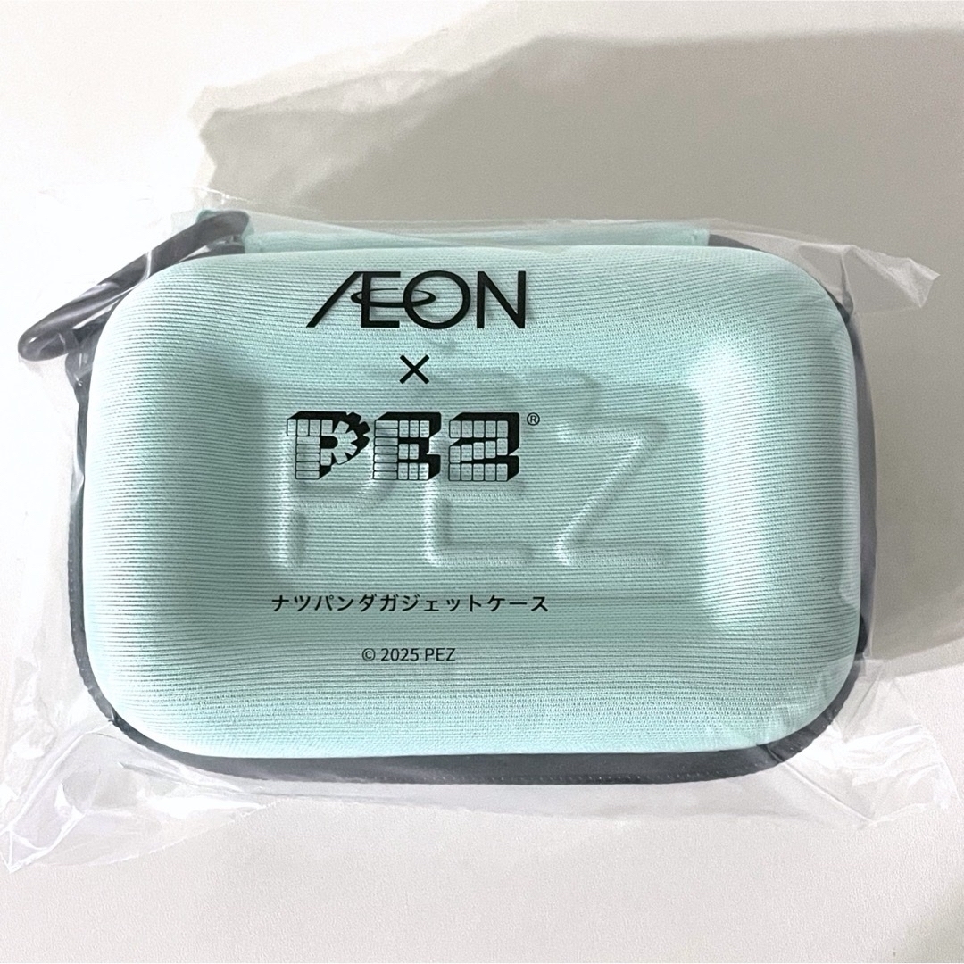 AEON(イオン)のイオン×PEZ イオン夏ぱんだ カラビナ付きガジェットケース ペッツ 非売品 レディースのファッション小物(ポーチ)の商品写真