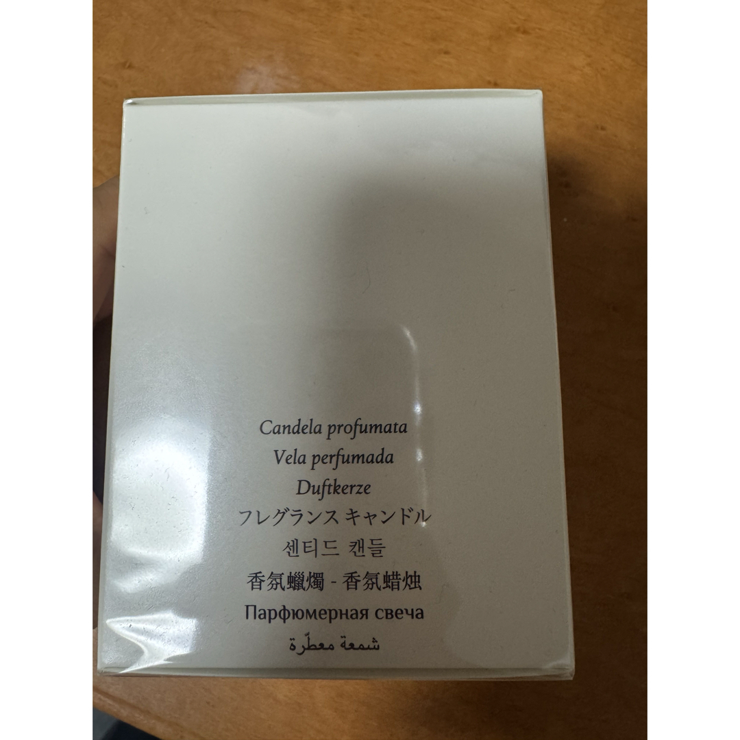 diptyque(ディプティック)のDiptyque Amande アマンド キャンドル 190g ディプティック ハンドメイドのインテリア/家具(アロマ/キャンドル)の商品写真