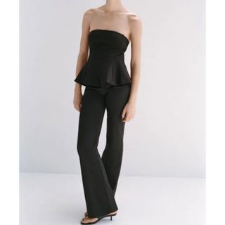 ZARA ストラップレスペプラムトップス