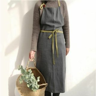 お洒落 カフェ風 エプロン　ダークグレー / グリーン 　軽い　首掛け