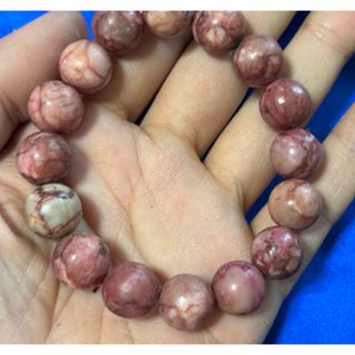 非常に美しいピンク天然石✨友人の香港夫人からの頂き物　夫人愛用の金運茶会ブレス(その他)