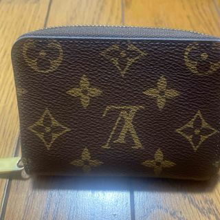 ルイヴィトン ジッピーウォレット 財布