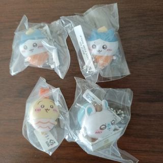 くら寿司　ちいかわ　フィギュア　ビッくらポン　うさぎ　ハチワレ　モモンガ セット(キャラクターグッズ)