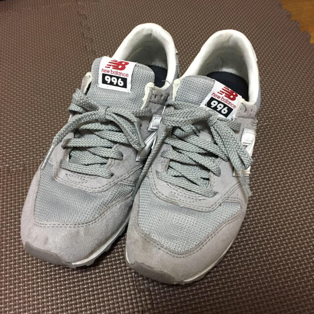 New Balance(ニューバランス)のニューバランス スニーカー 996 23.5 レディースの靴/シューズ(スニーカー)の商品写真