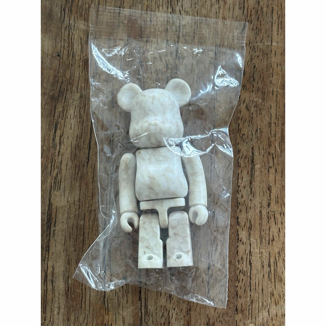 BE@RBRICK(ベアブリック)のベアブリック BE@RBRICK 46 ジェリービーン JEWELRYBEAN エンタメ/ホビーのフィギュア(その他)の商品写真