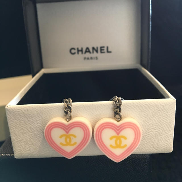 CHANEL(シャネル)の美品 正規品 シャネル CHANEL ピアス ハート レトロ ヴィンテージ レディースのアクセサリー(ピアス)の商品写真