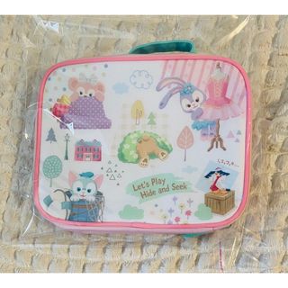 ダッフィー(ダッフィー)のディズニーシー ダッフィフレンズ　ハイド＆シーク　スーベニアランチケース　(キャラクターグッズ)