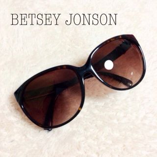 ベッツィジョンソン(BETSEY JOHNSON)のBETSEY JONSONサングラス(サングラス/メガネ)