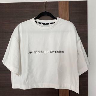 ニューバランス(New Balance)のnew balance レディースショート丈半袖Tシャツ(Tシャツ(半袖/袖なし))