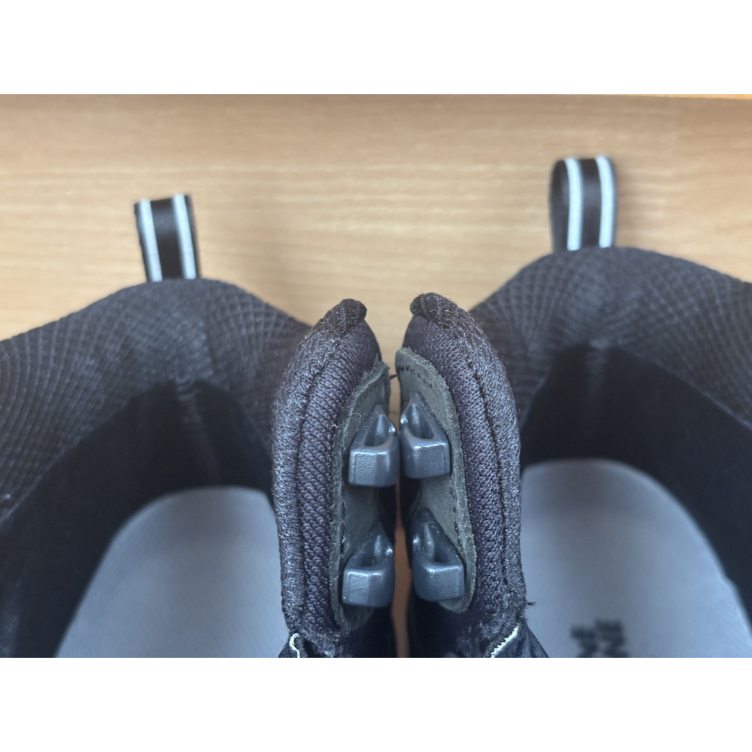 HOKA ONE ONE(ホカオネオネ)の【美品】【送料無料】ホカ チャレンジャー ミドル ゴアテックス 27cm ワイド スポーツ/アウトドアのアウトドア(登山用品)の商品写真