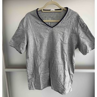 ノーリーズ(NOLLEY'S)の✨美品✨NOLLEY'S Vネック Tシャツ　グレー(Tシャツ/カットソー(半袖/袖なし))