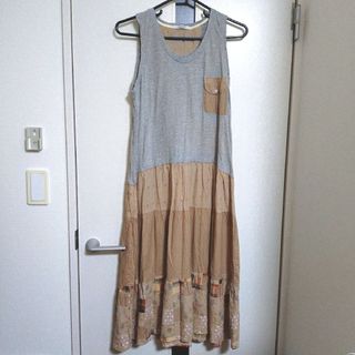 美品　ライトグレー　ブラウン　ロングワンピース(ロングワンピース/マキシワンピース)