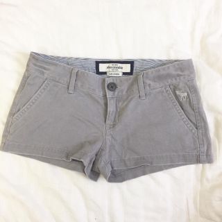 アバクロンビーアンドフィッチ(Abercrombie&Fitch)の美品Abercrombie&Fitch☆ショートパンツ(ショートパンツ)