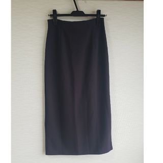 ユニクロ(UNIQLO)のUNIQLO ブラック　ナロースカート Mサイズ(ロングスカート)