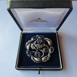 ジョージジェンセン(Georg Jensen)の【Pre‐Antique】ジョージ・ジェンセン 　ブローチ159　サファイア(ブローチ/コサージュ)