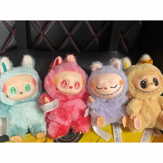 ラブブ風ぬいぐるみキーホルダー(ぬいぐるみ)