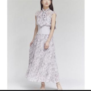 ウエストリブプリーツワンピース　ラベンダー