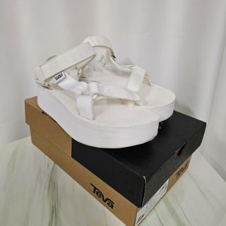 テバ(Teva)のTeva フラットフォームユニバーサル サンダル 厚底(サンダル)