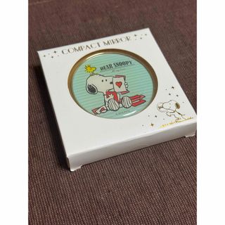 スヌーピー　コンパクトミラー　
