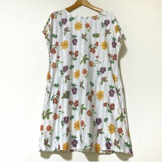 デザインティーシャツストアグラニフ(Design Tshirts Store graniph)のグラニフ　レトロ花柄にかすれストライプのTシャツチュニック(チュニック)
