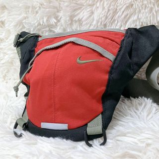 ナイキ(NIKE)の✨極美品 ナイキ ウエストポーチ ボディバック 90s 20s クロスター(ウエストポーチ)