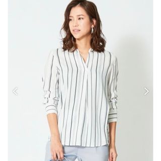 【ICB】Layard Check PT キーネックブラウス（ストライプ柄）(シャツ/ブラウス(長袖/七分))