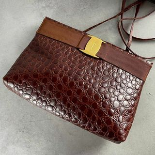 サルヴァトーレフェラガモ(Salvatore Ferragamo)のSalvatore Ferragamo ショルダーバッグ クロコ型押し ヴァラ(ショルダーバッグ)