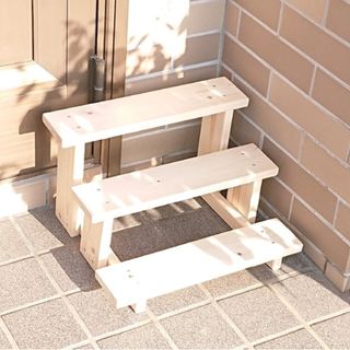 とっても可愛い ３段棚ワイド フラワースタンド 完成品 組立不要 送料込み(その他)