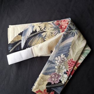 S115　帯揚げにも出来る三重紐　変わり結びアイテム　ハンドメイド　正絹生地(和装小物)