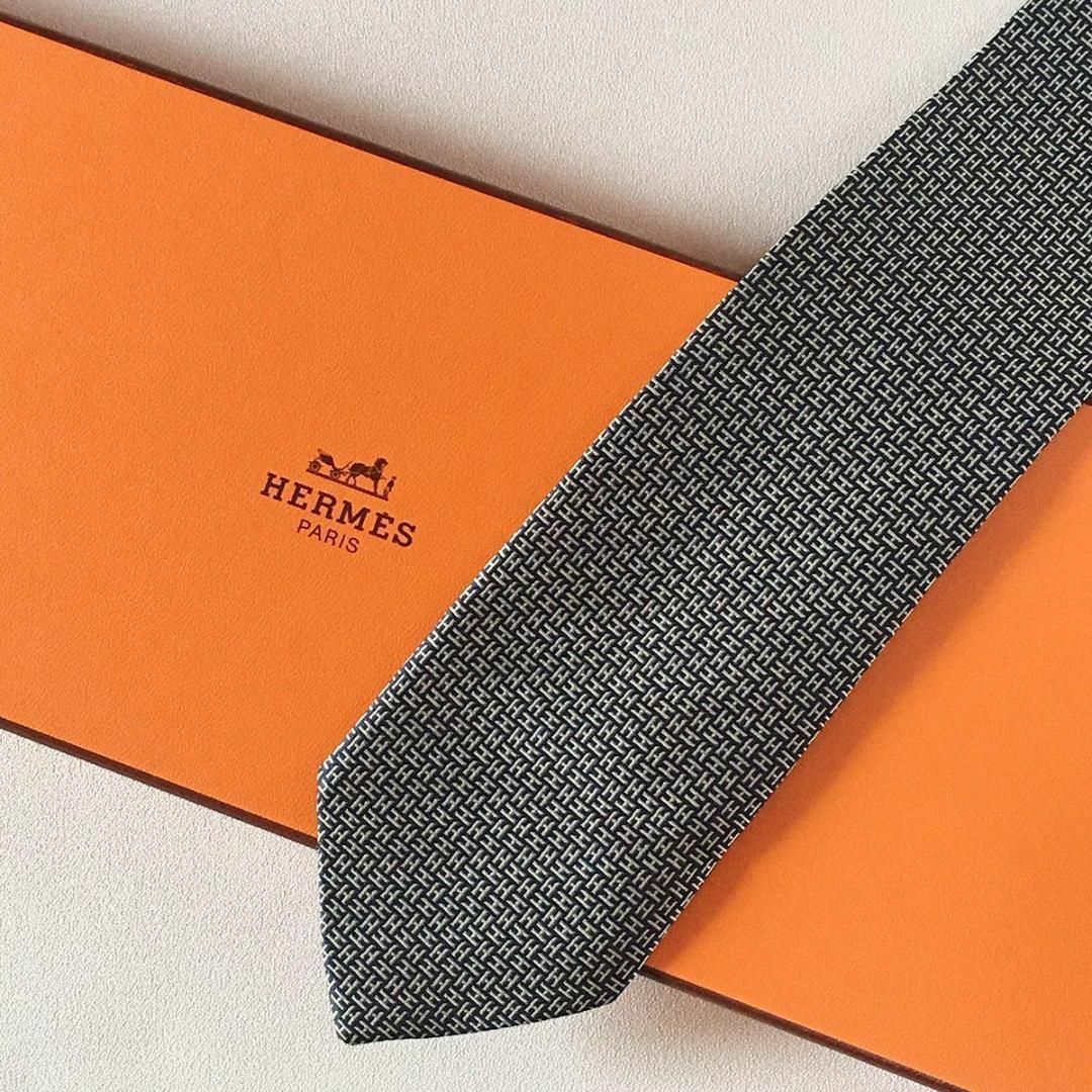 【美品】エルメス ネクタイ ブラウン H柄 総柄 ファソネ 高級【フランス製】 HERMES - 美品 エルメス HERMES ネクタイ フランス製 H織りタイ