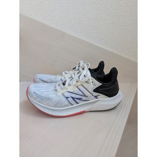 ニューバランス　スニーカー　ランニングシューズ24cm