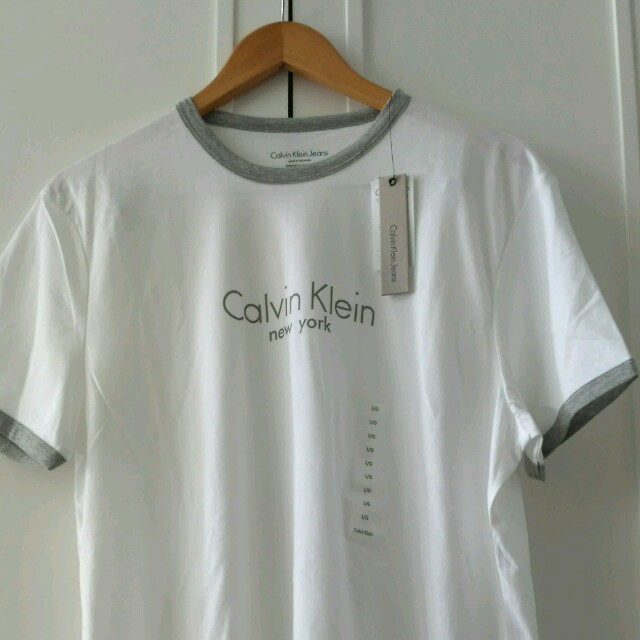 Calvin Klein(カルバンクライン)の即日発送★カルバンクライン　CALVIN KLEIN　Tシャツ メンズのトップス(Tシャツ/カットソー(半袖/袖なし))の商品写真