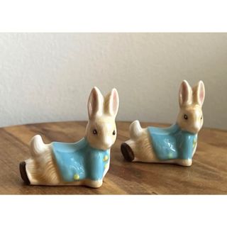 【新品】ピーターラビットの箸置き(2つ)(テーブル用品)
