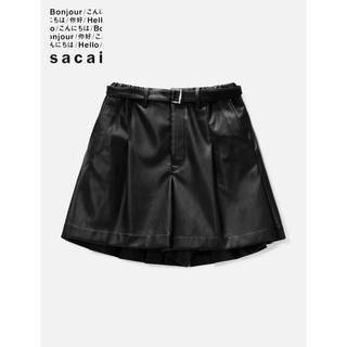サカイ(sacai)のSACAI フェイク レザー ショーツ(ショートパンツ)